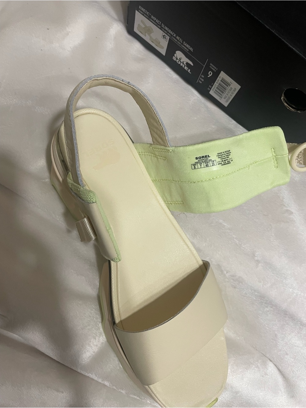Sorel Kinetic Impact Slingback Heel Sandals in Cream and Lime Green - Picture 4 of 7